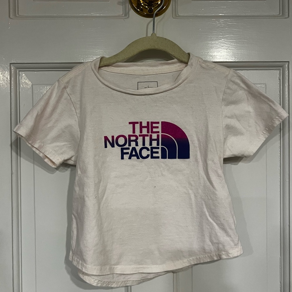The North Face Kids cropped White and Purple Tee